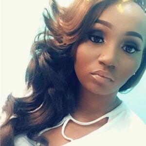 Meet your Posher, Jasmine